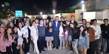 Beneficia Toño Astiazarán a familias del sur poniente y estudiantes de Cobach Villa Bonita con “Camina Segura”