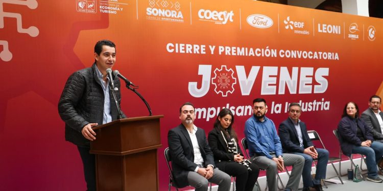 Gobierno de Sonora concluye con éxito programa “Jóvenes Impulsando la Industria” Hermosillo 2024