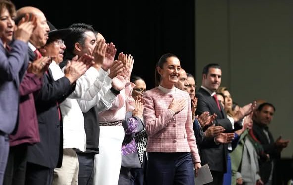 Claudia Sheinbaum lidera encuentro nacional con alcaldes y gobernadores de todos los partidos políticos