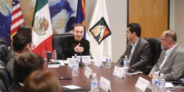 Atiende Gobernador Durazo seguimiento a estrategia integral de atención humanitaria de personas en situación de migración