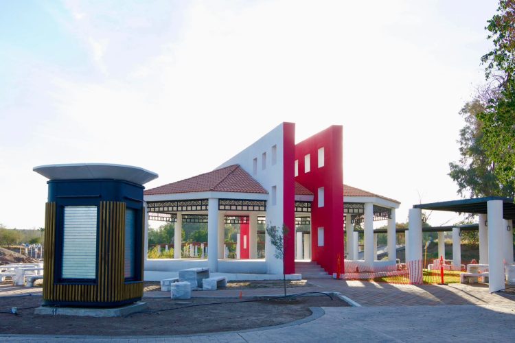 Gobernador Durazo rescata espacios de tradición con rehabilitación de kiosco de La Sauceda