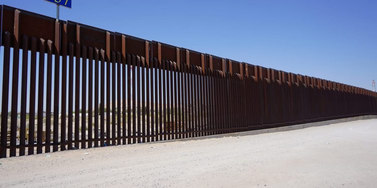 Disminuyen 85% detenciones de migrantes en frontera sur de EU en 10 días