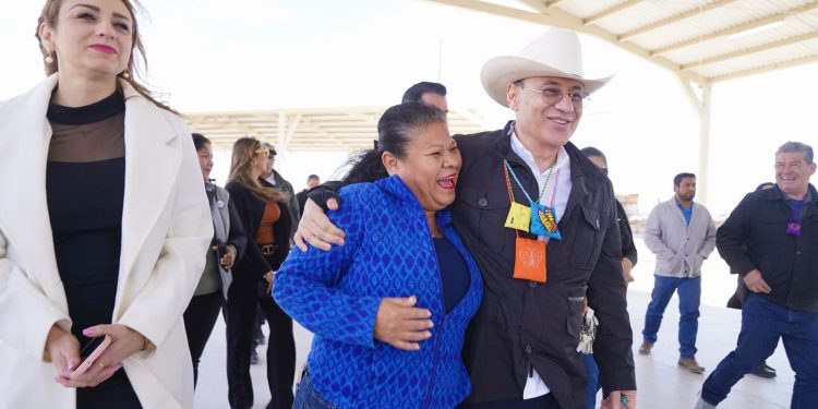 Construye Gobernador Durazo complejo educativo en Puerto Libertad a través del Plan Sonora para estudiantes de nivel básico