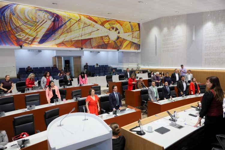 Aprueba Congreso del Estado financiamiento para proceso electoral extraordinario 2025 y abre convocatoria Mujeres.