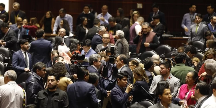 Aprueban en Senado reforma a Ley del Infonavit