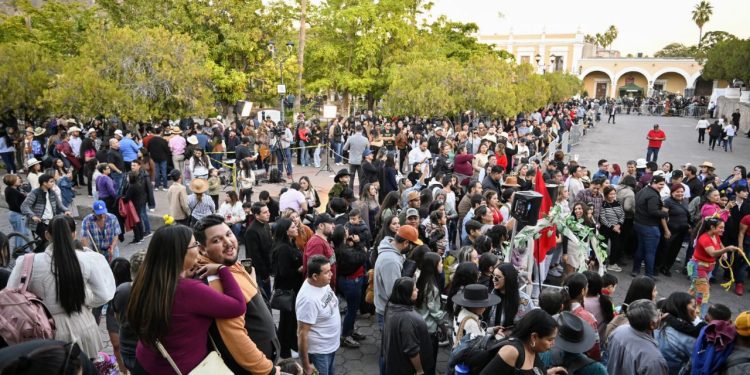 Celebra Gobernador Durazo gran éxito del FAOT con más de 104 mil asistentes y saldo blanco