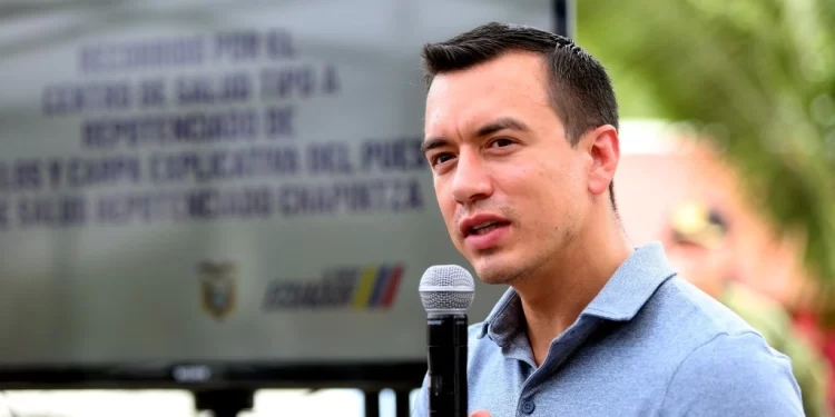 Noboa aplicará arancel del 27% a productos mexicanos