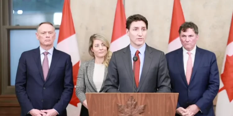 Canadá responde a EE.UU. con aranceles del 25%