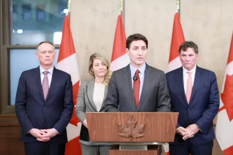 Canadá responde a EE.UU. con aranceles del 25%