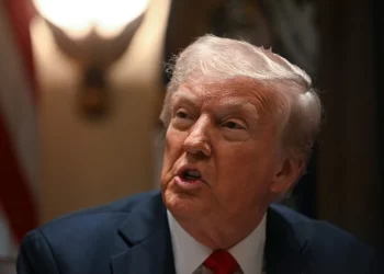 Aranceles a México y Canadá entrarán en vigor el 2 de abril: Trump