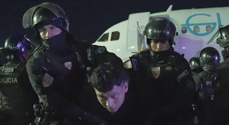 EEUU envió a más de 250 criminales del Tren de Aragua y la Mara Salvatrucha para ser encarcelados en El Salvador