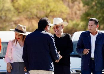 Gobernador Durazo moderniza transporte público de Nogales con nuevas unidades en circulación