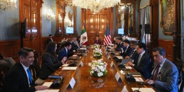 Recibe presidenta de México a la secretaria de Seguridad Nacional de los Estados Unidos, Kristi Noem