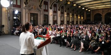 Sheinbuam propone que inversión en armas a nivel mundial se destine a garantizar justicia y educación para niñas