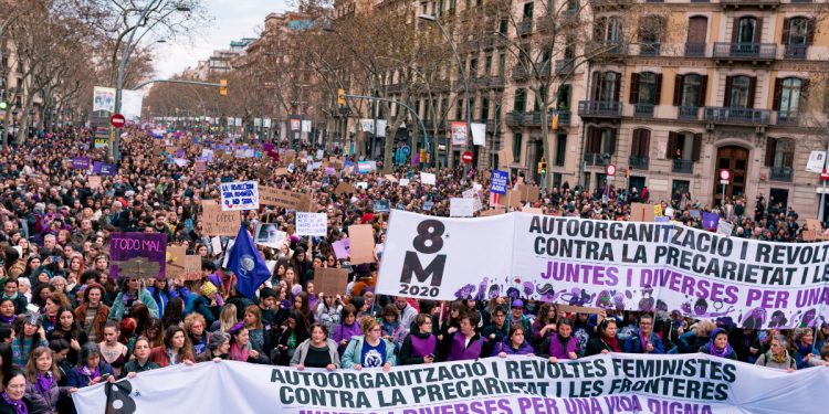 Mujeres en el mundo conmemoran el 8M