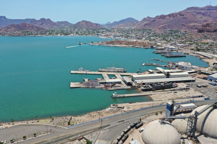 Con Plan Sonora, Gobernador Durazo atrae interés de naviera danesa para invertir en el Puerto de Guaymas