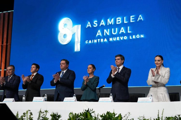 Claudia Sheinbaum invita a las y los empresarios a fortalecer el Plan México durante la 81 asamblea anual de la CAINTRA Nuevo León