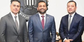 Se reúne García Harfuch con director del FBI
