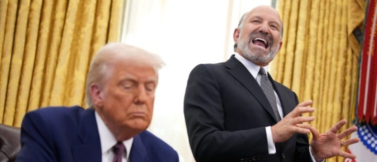 Aranceles a México y Canadá entrarán en vigor, Trump fijará niveles: jefe Comercio de EU