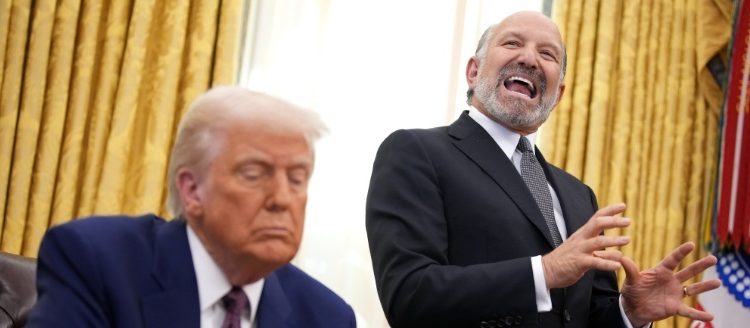 Aranceles a México y Canadá entrarán en vigor, Trump fijará niveles: jefe Comercio de EU
