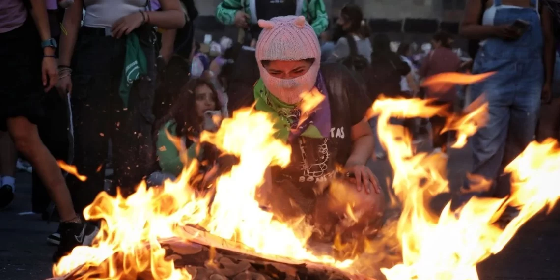 Falta concretar políticas públicas en favor de la mujeres: Coordinadora 8M