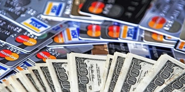 Con aranceles, los estadounidenses gastarán 1,200 dólares más al mes: Esquivel