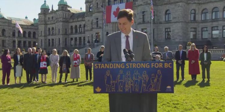 Eby afirma que la Columbia Británica planea cobrar peajes a los camiones que viajan de Canada a Alaska
