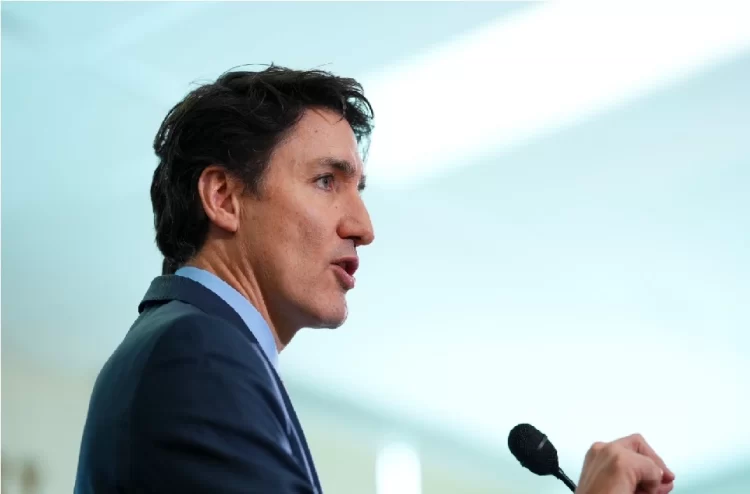 Trump extiende la exención de aranceles a algunos productos canadienses