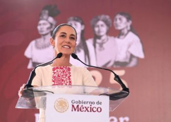 Presidenta Sheinbaum da banderazo de salida a la construcción de 13 mil 250 viviendas en Colima