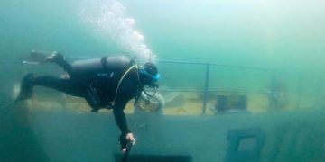 Consolida Gobernador Durazo a San Carlos como destino mundial de buceo con nuevo arrecife artificial