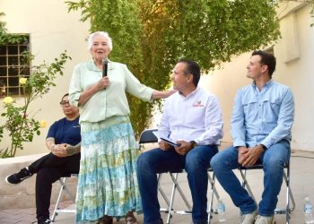 Atiende Toño Astiazarán a familias de la San Benito con Miércoles En Tu Colonia