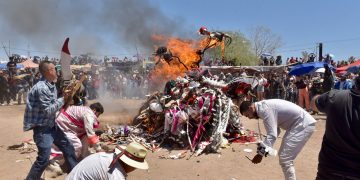 Realizan ritual de quema de máscaras en ramadas de la etnia Yaqui