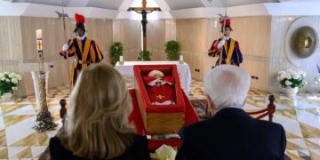 Funeral del Papa será el sábado; fieles podrán despedirlo desde el miércoles