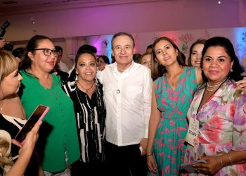 Gobernador Durazo reconoce labor de 3 mil madres trabajadoras al servicio del Gobierno de Sonora