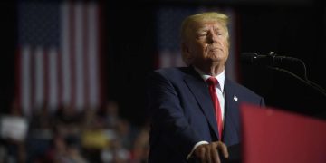Corte de EU invalida aranceles del 25% impuestos por Trump contra México y Canadá