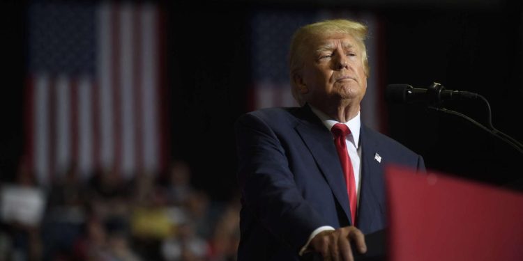 Corte de EU invalida aranceles del 25% impuestos por Trump contra México y Canadá
