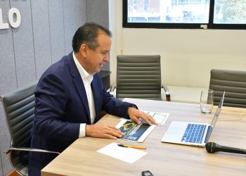 Hermosillo es ejemplo de innovación en alumbrado público con energía limpia: Toño Astiazarán