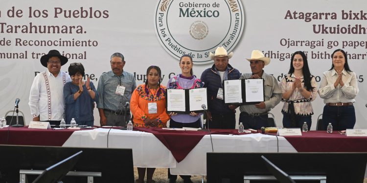 Sheinbaum restituye más de 820 hectáreas a los pueblos ódami y rarámuri de la sierra tarahumara en Chihuahua