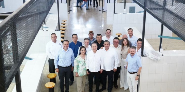 Rescate del Mercado Municipal es una realidad; Gobernador Durazo entrega instalaciones renovadas a locatarios