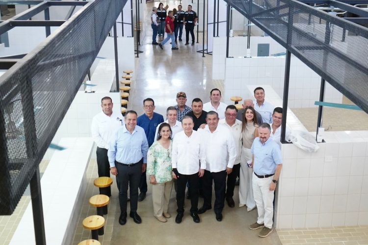 Rescate del Mercado Municipal es una realidad; Gobernador Durazo entrega instalaciones renovadas a locatarios