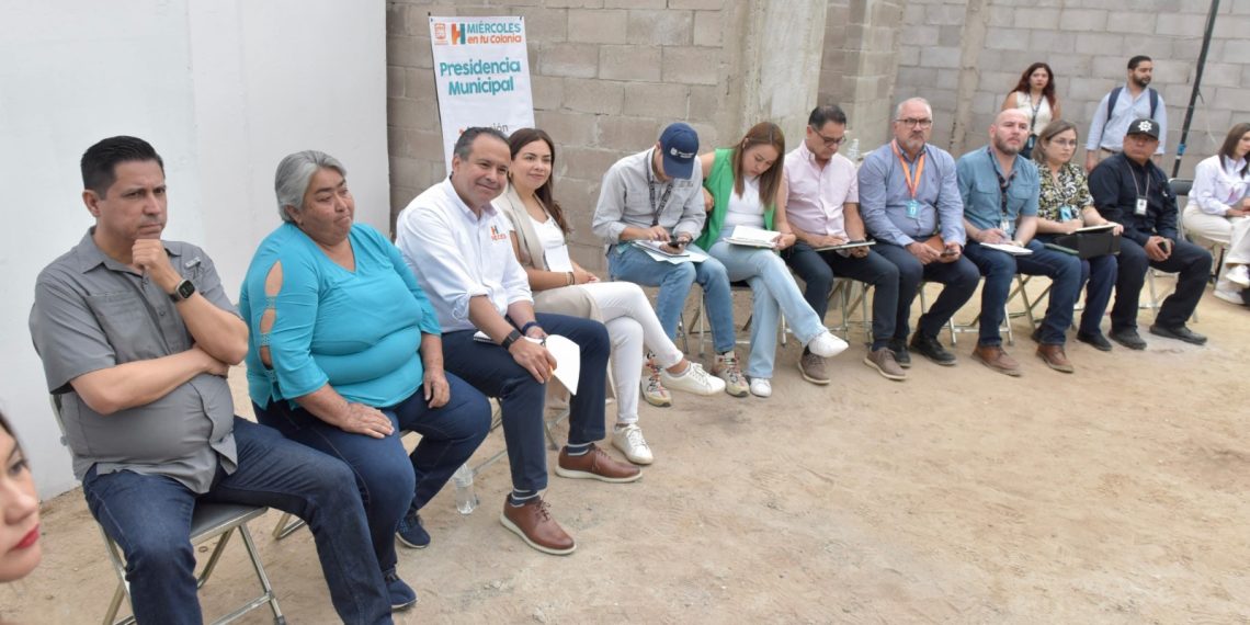 Acerca Toño Astiazarán servicios del Gobierno Municipal a vecinas y vecinos del Altares