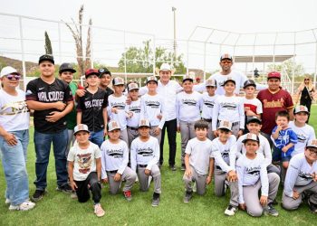 Gobernador Durazo y sector minero entregan Unidad Deportiva para niñas, niños y jóvenes del Río Sonora