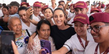 En Aquila, Michoacán, Presidenta Claudia Sheinbaum anuncia que programa salud casa por casa 