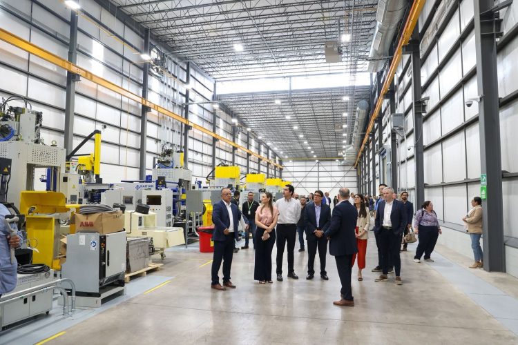 Gobernador Durazo atrae con el Plan Sonora inversión industrial y más de 300 empleos para Nogales