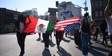 Juez ordena a Trump devolver el control de la Guardia Nacional a California