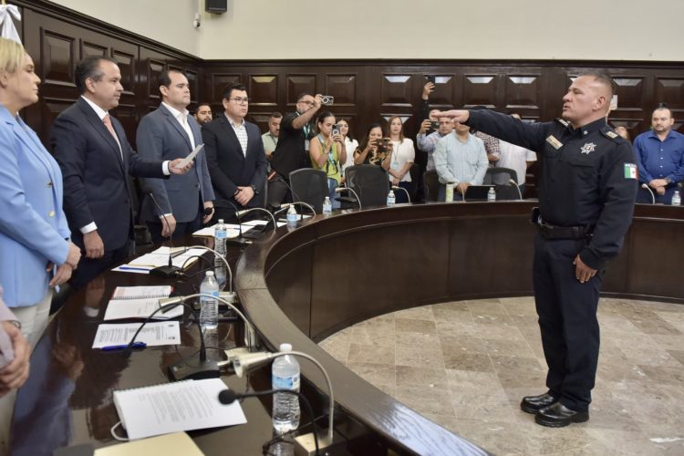 Rinde protesta Jesús Alonso Durón Montaño como Comisario General de la Jefatura de Policía Preventiva y Tránsito Municipal