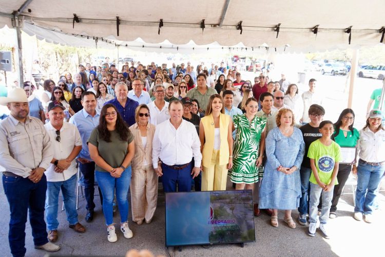 Honra Gobernador Durazo legado del Dr. Samuel Ocaña con nombramiento del Centro Ecológico