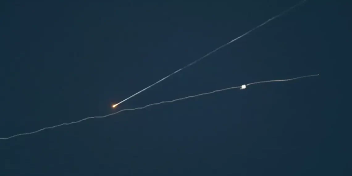 Israel ataca a Irán y declara el estado de emergencia en todo el país