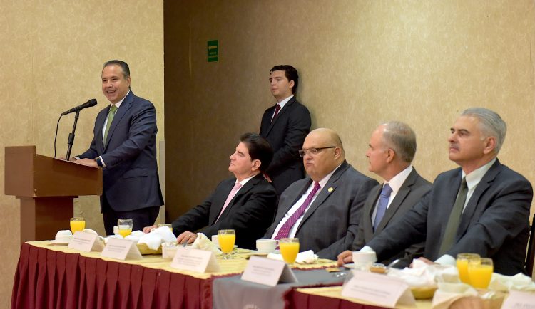 Necesaria la colaboración permanente de todos los niveles de gobierno para construir la paz: Toño Astiazarán