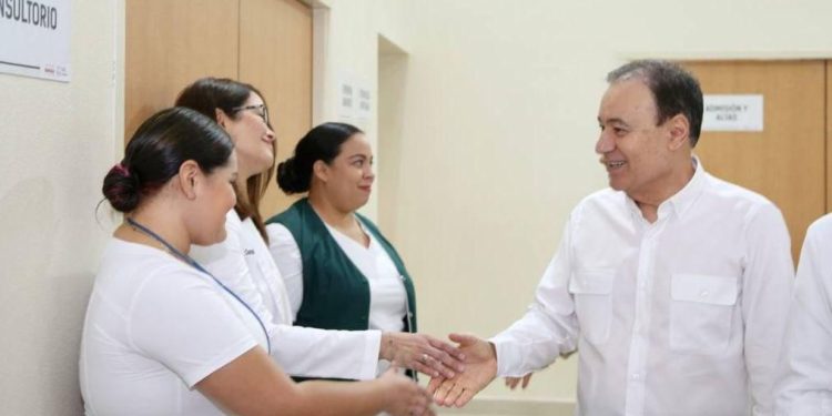 Cumple Gobernador Durazo a trabajadores de la salud; avanza solución a demandas laborales